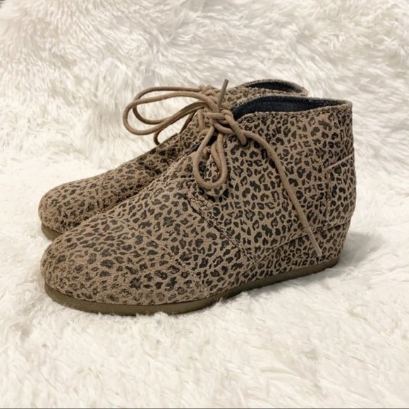 Toms Desert Taupe Cheetah Animal Print Lace Up Bootie Youth Size 2 - Picture 8 of 9